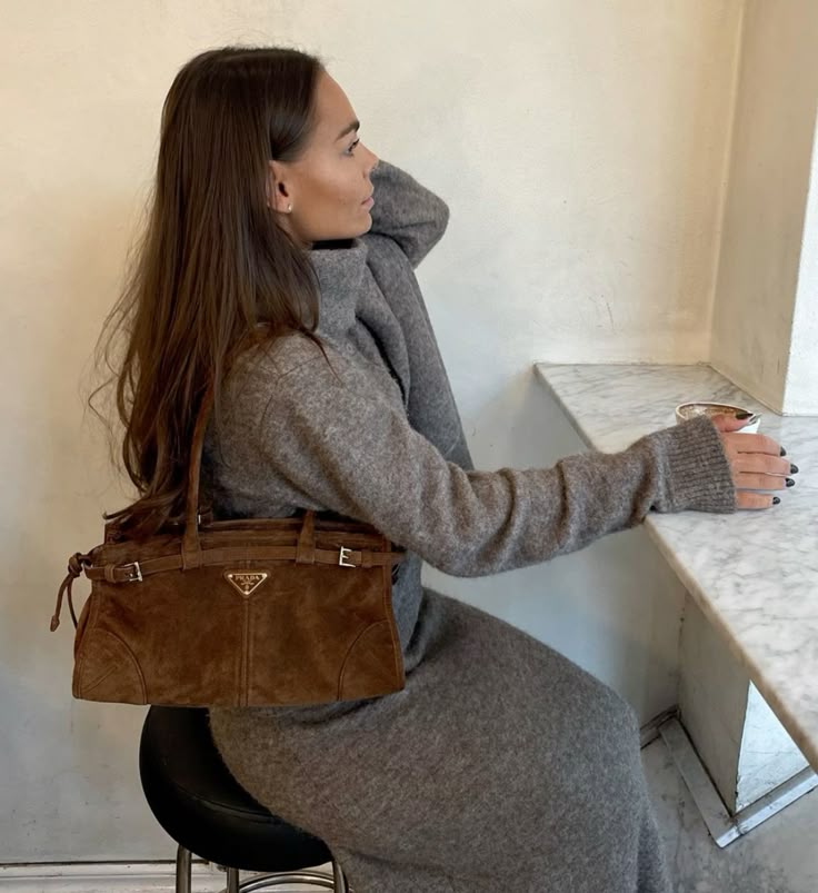 Suede prada Bonnie tas