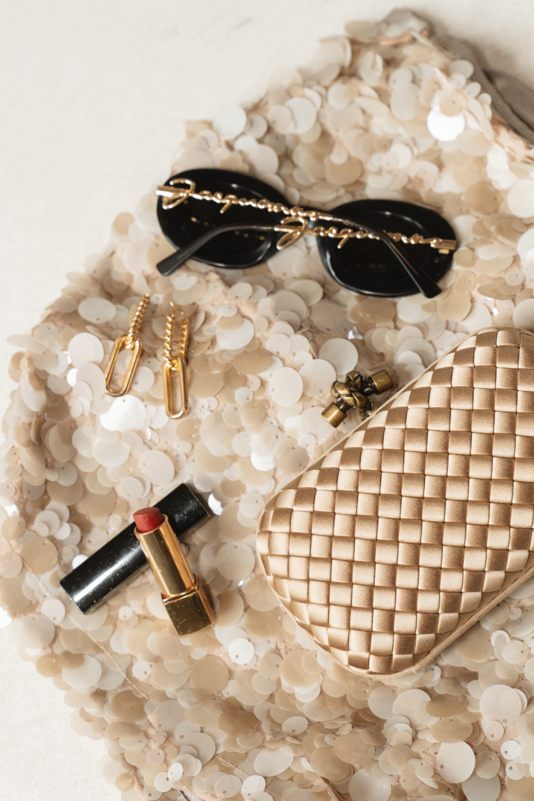 Bottega veneta intrecciato satin clutch bruin