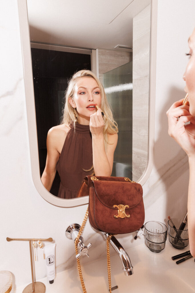 Céline triomphe chain bag brown suede chain tas huren bruiloft